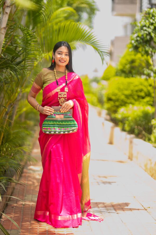 Gulabi Narmada Tarangini